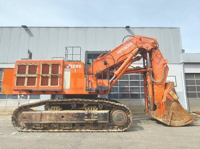 Hitachi EX1200-6