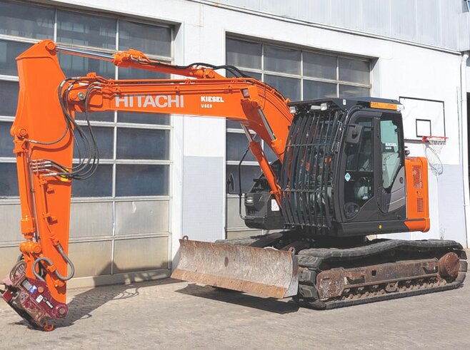 Hitachi ZX135US-6