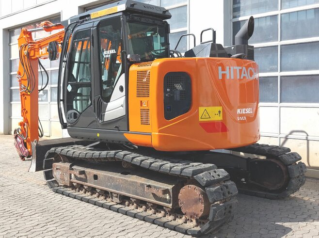 Hitachi ZX135US-6