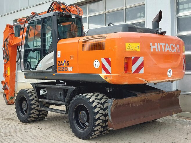 Hitachi ZX220W-5