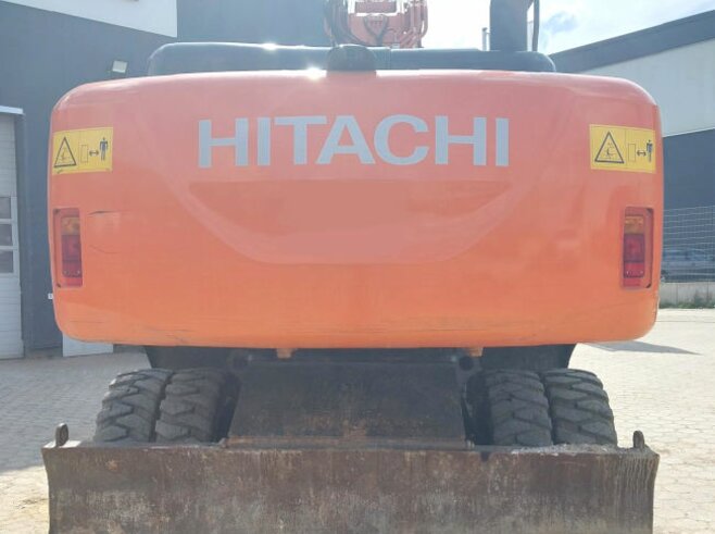 Hitachi ZX220W-5